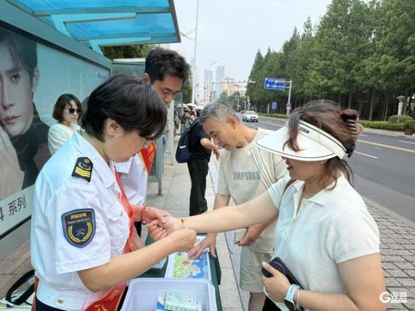 红牛策略 从乘车到“赏”城：青岛巴士让旅途更有“知”味